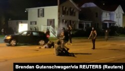 Lokacin da 'yan sanda suka harbe mutumin