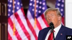 Поранешниот претседател на САД, Доналд Трамп, е обвинет за „намерно задржување“ на доверливи информации за национална одбрана, и тоа по 31 точка, а секоја се однесува за различен документ кој тој го зел од Белата куќа.