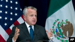 Deputi Menlu AS John Sullivan mendesak Afghanistan agar melakukan diskusi bilateral dengan Pakistan (foto: dok). 