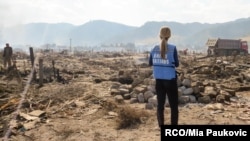 지난 2016년 9월 유엔 직원이 북한 홍수 피해 현장을 조사하고 있다. 사진 제공: RCO/Mia Paukovic.