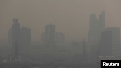 ထိုင်းနိုင်ငံ ဘန်ကောက်မြို့ထဲ လေထုညစ်ညမ်းမှုကြောင့် ဝေဝါးနေသည့်မြင်ကွင်း (ဇန်နဝါရီ ၂၄၊ ၂၀၂၅)