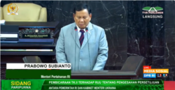 Prabowo Subianto dalam Rapat Paripurna DPR RI Ke-18 Masa Persidangan IV Tahun Sidang 2019 - 2020, Selasa, 14 Juli 2020. (Foto: Screenshot/Twitter @dpr_ri)