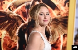 Jennifer Lawrence tiba di pemutaran perdana film "The Hunger Games: Mockingjay - Part 1" di Nokia Theatre L.A. (Foto: dok.)
