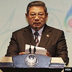 Presiden SBY berpidato dalam acara pembukaan pertemuan para menlu ASEAN di Nusa Dua Bali (19/07).