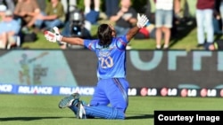 د کال ٢٠١٥ د کرکټ غوره تصویر ،شاهپور ځدان د نړیوال جام د یوې سیالۍ د بري په وخت