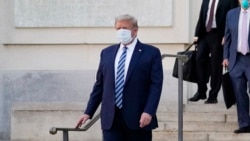 Predsednik Tramp izlazi iz bolnice Volter Rid, 5. oktobra 2020.