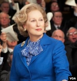 Meryl Streep berhasil meraih Oscar ketiganya setelah memenangkan penghargaan aktris utama terbaik dalam film “The Iron Lady” yang memerankan mantan PM Inggris, Margaret Thatcher.