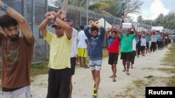 عکس: آرشیف سال ۲۰۱۷ - پناهجویان در جزیرهٔ مانوس پاپوا نیو گینی 