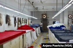 About 20 percent of India's apparel exports are headed to the United States. (A. Pasricha/VOA)