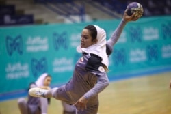 تمرین تیم ملی هندبال بانوان برای حضور در رقابت‌های جهانی اسپانیا