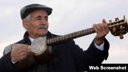 Təhlükəsizlik qurumları Təbrizli musiqiçi Həsən Dəmirçini dəfələrlə həbs edib və musiqi məktəbini qapadıblar.