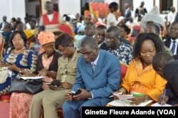 Quelques officiels à l'ouverture du sommet. (VOA/Ginette Fleure Adande)