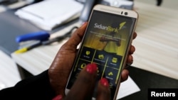 تیلفونهای موبایل در پهلوی خدمات مخابراتی کاربرد زیادی از آن جمله کمک به مادران باردار دارد