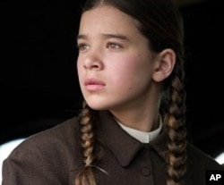 Hailee Steinfeld plays Mattie Ross in Paramount Pictures’ “True Grit.”