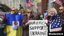 Demonstration in support of Ukraine outside the UN during a meeting of the UN General Assembly on the question of integrity of Ukraine, New York, Mar 27, 2014. A General Assembly resolution recognized Crimea's annexation by Russia as illegal.