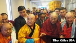 Eric Garner&#39;s daughter Emerald Snipes speaks to the press outside the Eastern District of New York. The U.S. Justice Department will not press charges against a New York policeman involved in the controversial 2014 death of a 43-year-old black man after he was put in a chokehold, his family and officials said Tuesday. Eric Garner, a father of six, was detained by New York police on July 17 that year for allegedly illegally selling cigarettes in Staten Island.