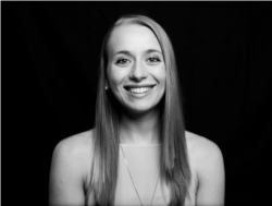 앨라니스 킹 자동차 전문기자. 사진=Bussiness Insider.