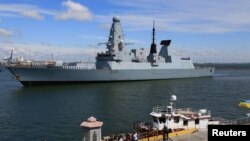 Britaniyaning "Destroyer" esminetsi Odessa portida