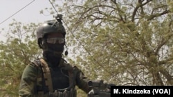 Des soldats du bataillon d'intervention rapide BIR, prêts au combat à Maroua, dans l'extrême nord du Cameroun, le 17 janvier 2019.