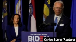 Le président des USA Joe Biden et la vice-présidence, Kamala Harris, lors d'un événement de campagne, à Wilmington, Delaware, États-Unis, le 12 août 2020. (REUTERS/Carlos Barria)