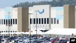 Des locaux du géant américain de la vente en ligne, à Bessemer, en Alabama, le 30 mars 2021.