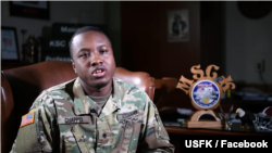 주한미군 장병 중 처음으로 신종 코로나 확진 판정을 받았다가 완치된 디온테 채플 상병의 인터뷰 영상이 24일 주한미군 페이스북에 공개됐다. 사진: USFK / Facebook.