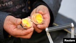 CHINA-URINE/EGGS