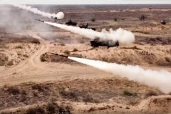 지난달 22일 러시아가 주도하는 '카르카스 2020' 군사훈련에 벨라루스, 아르메니아, 중국, 파키스탄, 미얀마 등이 참가했다. 러시아 남부 아슈루크(Ashuluk) 군사기지에서 실시된 연합 군사훈련에서 러시아군의 방공미사일 시스템이 발사된 미사일을 성공적으로 격퇴하는 장면을 러시아 국방부가 공개했다.