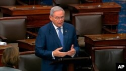 밥 메넨데즈 미국 민주당 상원의원.