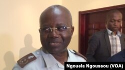  Le général Pascal Ebata annonçant la mort du colonel Marcel Ntsourou, à Brazzaville, Congo, 17 février 2017. (VOA/Ngouela Ngoussou)