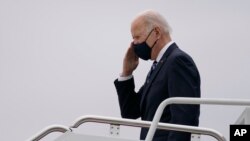 조 바이든 미국 대통령이 16일 펜실베이니아주 필라델피아 공항에 도착했다.