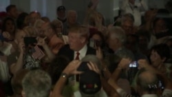 Trump Woos Hispanics at US Southern Border