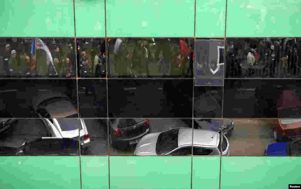 Ruminiyada oz oylikka qarshi namoyishlar