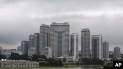 북판 평양 만수대 지구에 세워진 고층 아파트. (자료사진)