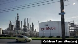 Kilang ExxonMobil Baton Rouge di Baton Rouge, Louisiana, AS, 15 Mei 2021. (Foto: REUTERS/Kathleen Flynn)