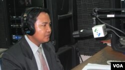 លោក​ សួង សុភ័ណ្ឌ ជា​​ប្រធាន​ក្រុម​យុវជន​គណបក្ស សម រង្ស៊ី។ 