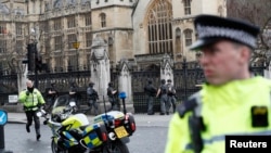 ბრიტანეთის პარლამენტი დავდასხმისას 