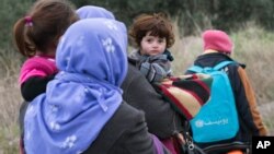 سال گذشته بیش از یک میلیون پناهجو از افریقا و آسیا به کشورهای اروپایی سرازیر شدند.