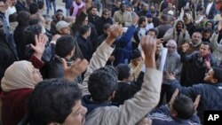 قذافی خونریزی بندکرے: امریکہ