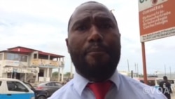 "Estamos privados até de pensar no nosso país"