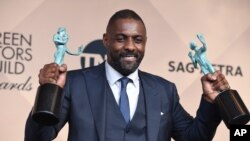 L'acteur Idris Elba devrait recevoir un passeport sierra-léonais, selon une source gouvernementale.