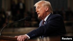 ফাইল ছবিঃ কংগ্রেসের যৌথ অধিবেশনে বক্তব্য রাখছেন যুক্তরাষ্ট্রের প্রেসিডেন্ট ডনাল্ড ট্রাম্প। 