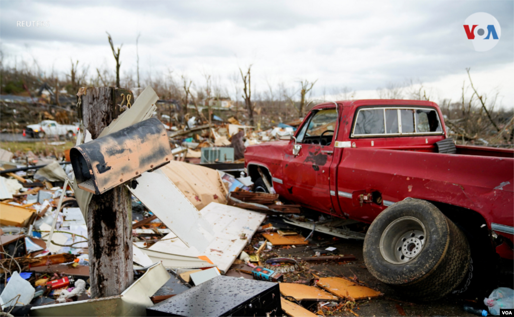 Más de 70 personas muertas en Kentucky y otros estados de Estados Unidos han dejado los fuertes tornados de las últimas horas.