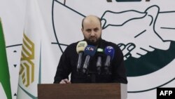 Mohamed Bašir, privremeno na čelu sirijske vlade, drži konferenciju za medije 10. decembra 2024. (Omar HAJ KADOUR / AFP)