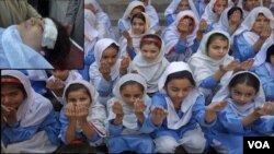 Remaja-remaja puteri Pakistan berdoa bersama bagi kesembuhan aktivis Malala Yousufzai yang ditembak oleh kawanan bersenjata Taliban di Lembah Swat, Pakistan.