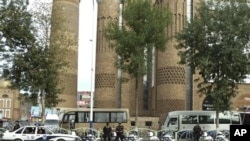 中国指责穆斯林极端分子在咯什进行恐怖袭击，警方8月1日加强在乌鲁木齐的警戒