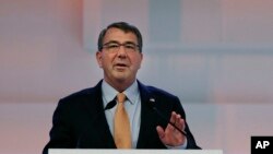 លោក​រដ្ឋមន្ត្រី​ការពារ​ប្រទេស​ស.រ.អា ​Ashton Carter ​បាន​មាន​ប្រសាសន៍​ថា​ មន្ទីរ​បញ្ចកោណ​នឹង​ស្វែង​រក​អ្នក​ដែល​មានទំនួល​ខុសត្រូវ​លើ​​សំណាក​រស់​បាក់តេរី Anthrax។ 