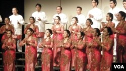 Penampilan Batavia Madrigal Singers memukau di Washington,DC (16/5).