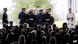The casket carrying Nancy Reagan arrives for her funeral at the Ronald Reagan Presidential Library in Simi Valley, California, March 11, 2016.