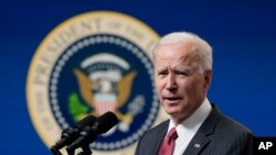 조 바이든 미국 대통령이 10일 백악관에서 미얀마 쿠데타 사태 대응 조치에 관해 설명했다.